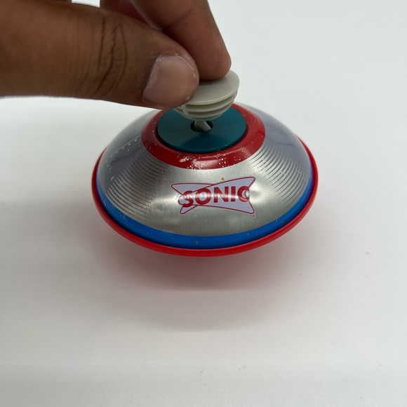 Sonic Play Spinning year 2012 Plastic Material Size 3” in Of Width - Picture 5 of 6